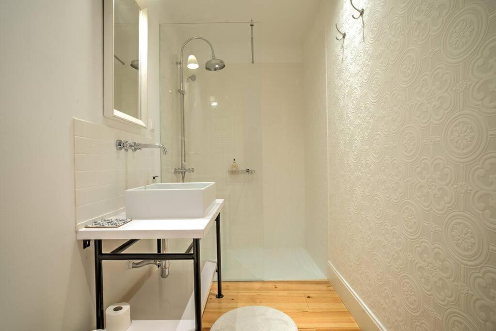 Tracey & Neill'S Place In Principe Real 리스본 외부 사진